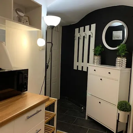 Aventus Apartment *