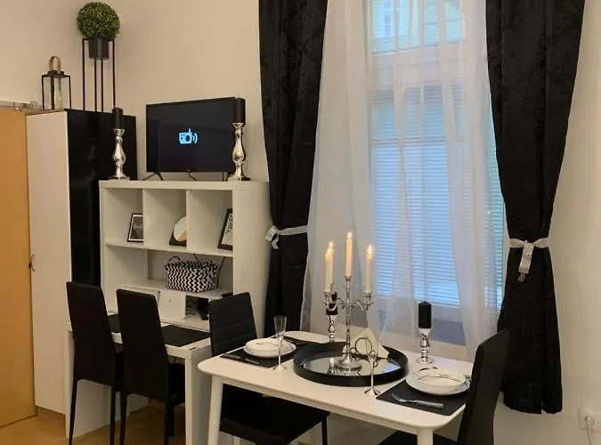 Capital דירה מריבור